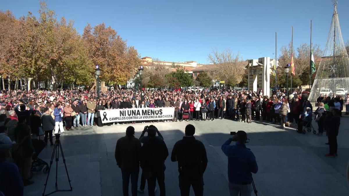 Minuto de silencio en Campillos tras el asesinato de una joven de 25 años por su expareja
