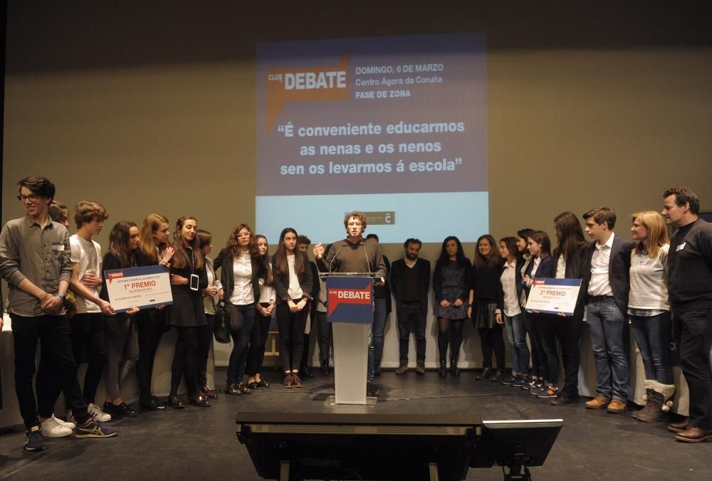 Colegios de A Coruña ganadores del ciclo de debate