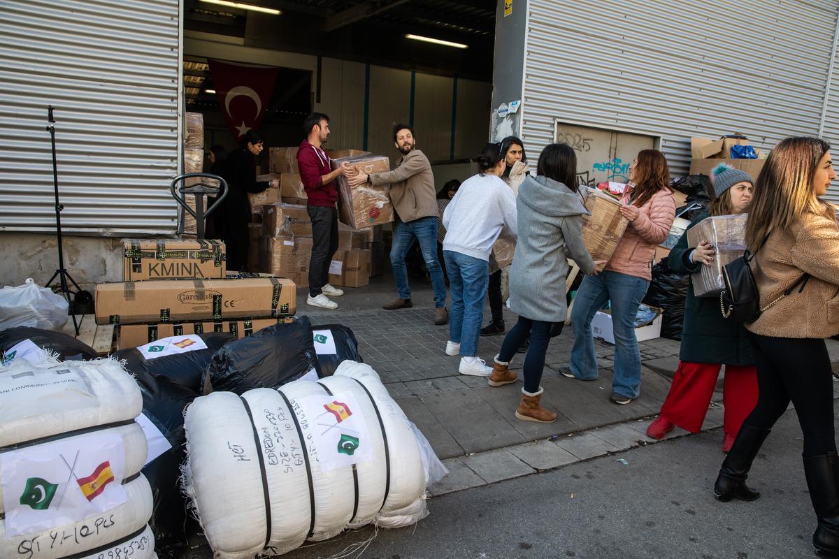 Voluntarios de Barcelona envían ayuda a las victimas terremoto de Turquía