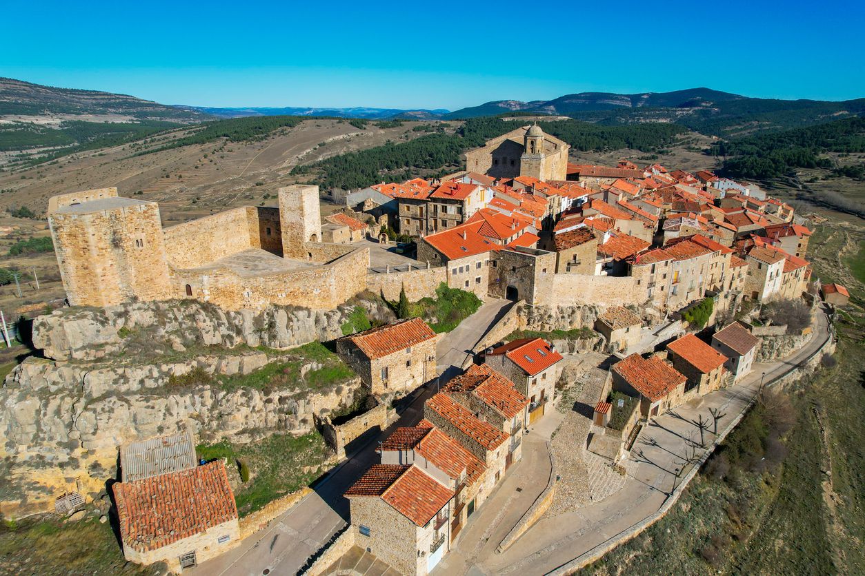 Puertomingalvo en las montañas de Aragón.