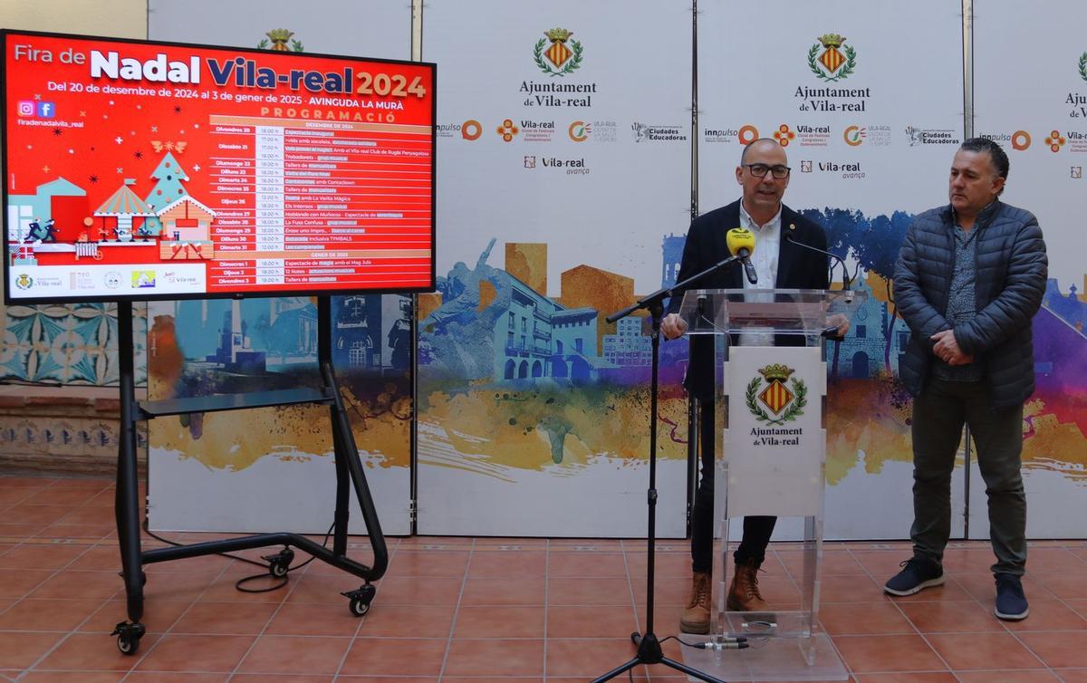 El regidor de Comerç i Hostaleria de Vila-real, Xus Madrigal; i l'empresari Salva Manrique han presentat la Fira de Nadal i les activitats complementàries.