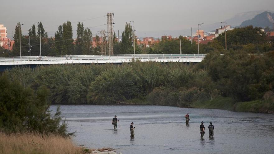 Els Mossos busquen un nadó que el pare hauria llençat al riu a Sant Adrià de Besòs