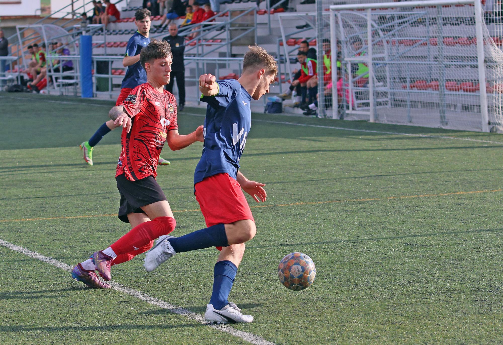 Totes les imatges del partit entre l'Artés i el Pirinaica B