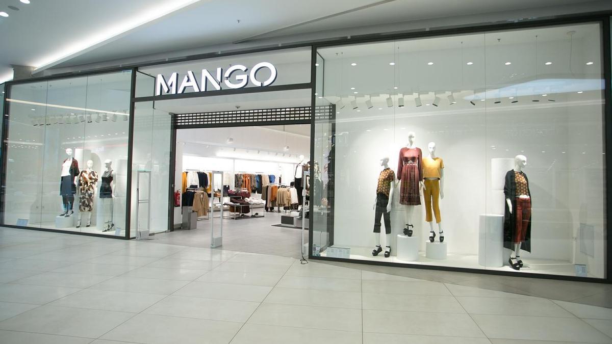 Entrada tienda Mango