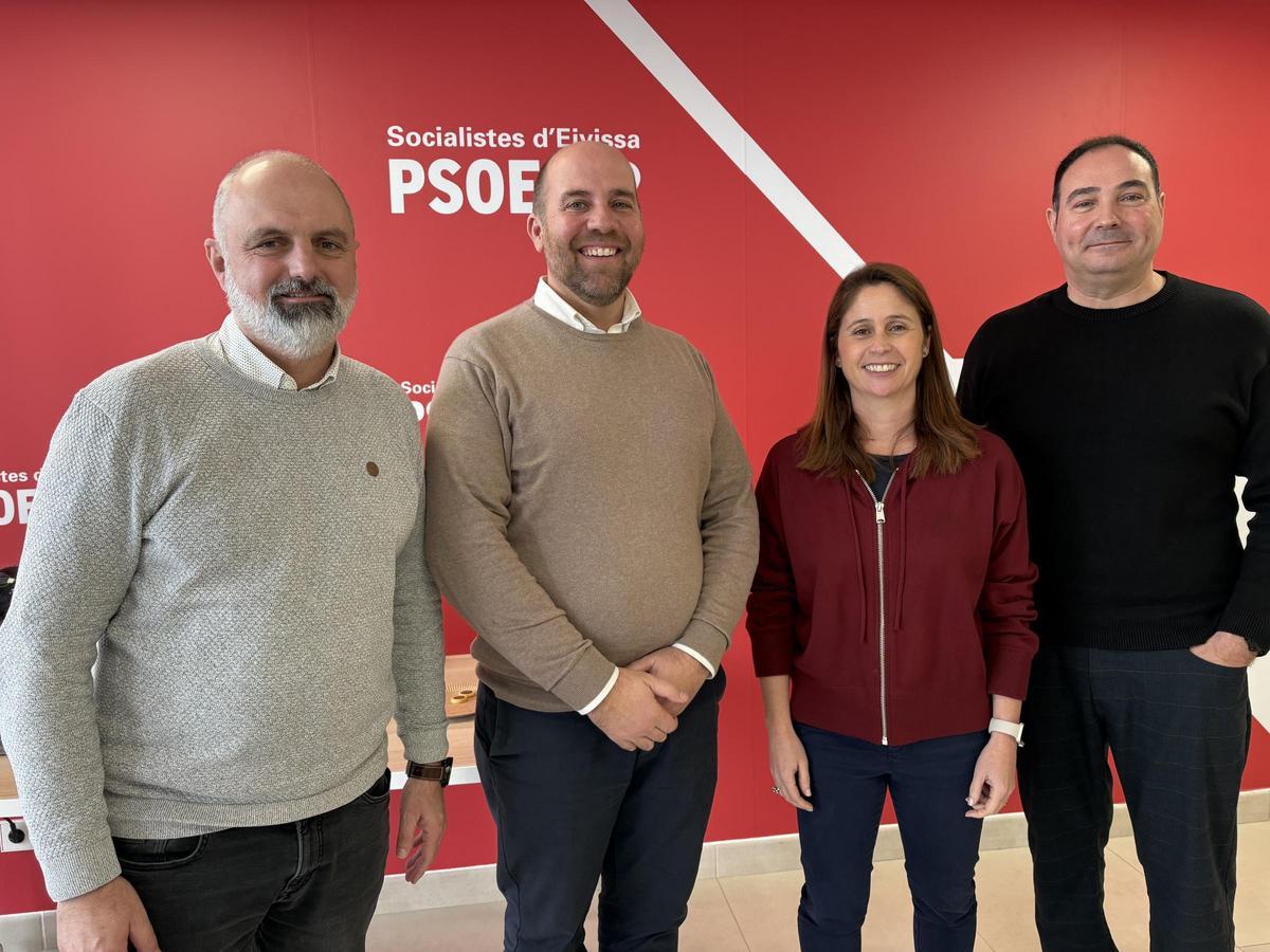 Jaume Mateu, Vicent Roselló, Milena Herrera y Vicent Torres, tras la jornada del PSOE de Ibiza.