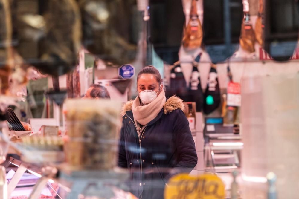 Regresa la calma relativa a los supermercados