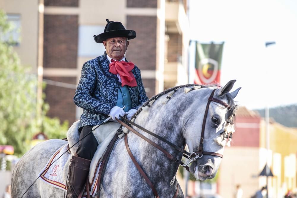 Reconquista y procesión en el cuarto día de las fiestas de Salinas