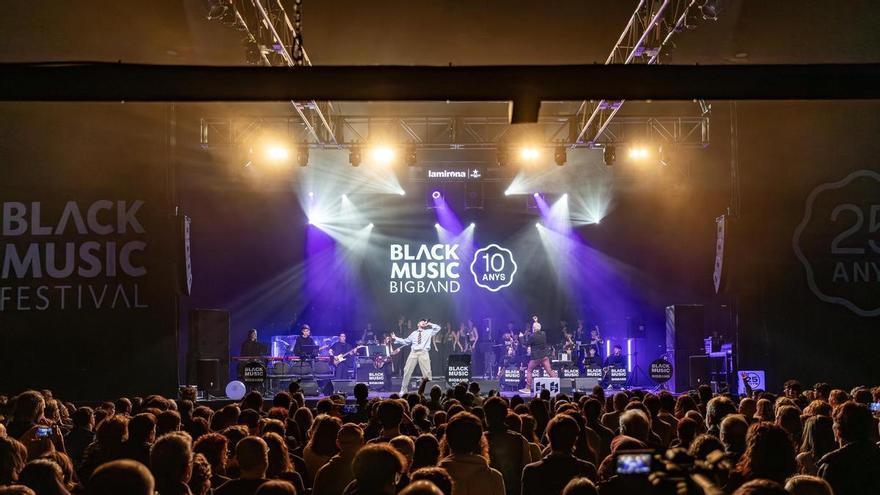 Sales de música: últim bastió contra la indústria dels grans esdeveniments