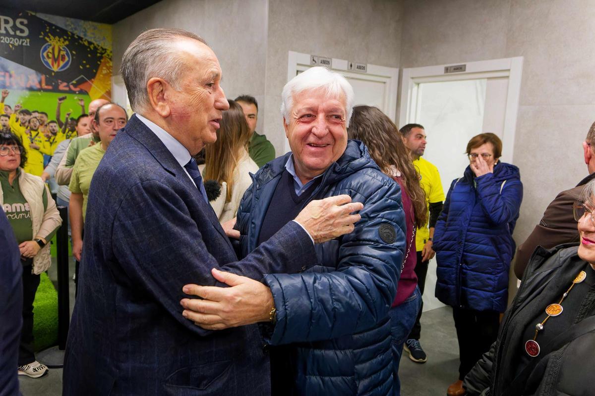 Galería | El Villarreal realiza el tradicional brindis por la permanencia