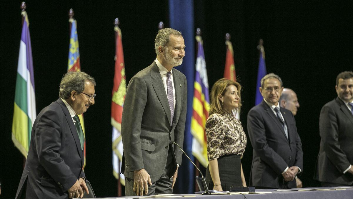 El rey Felipe VI preside en Barcelona la entrega de despachos a los nuevos jueces