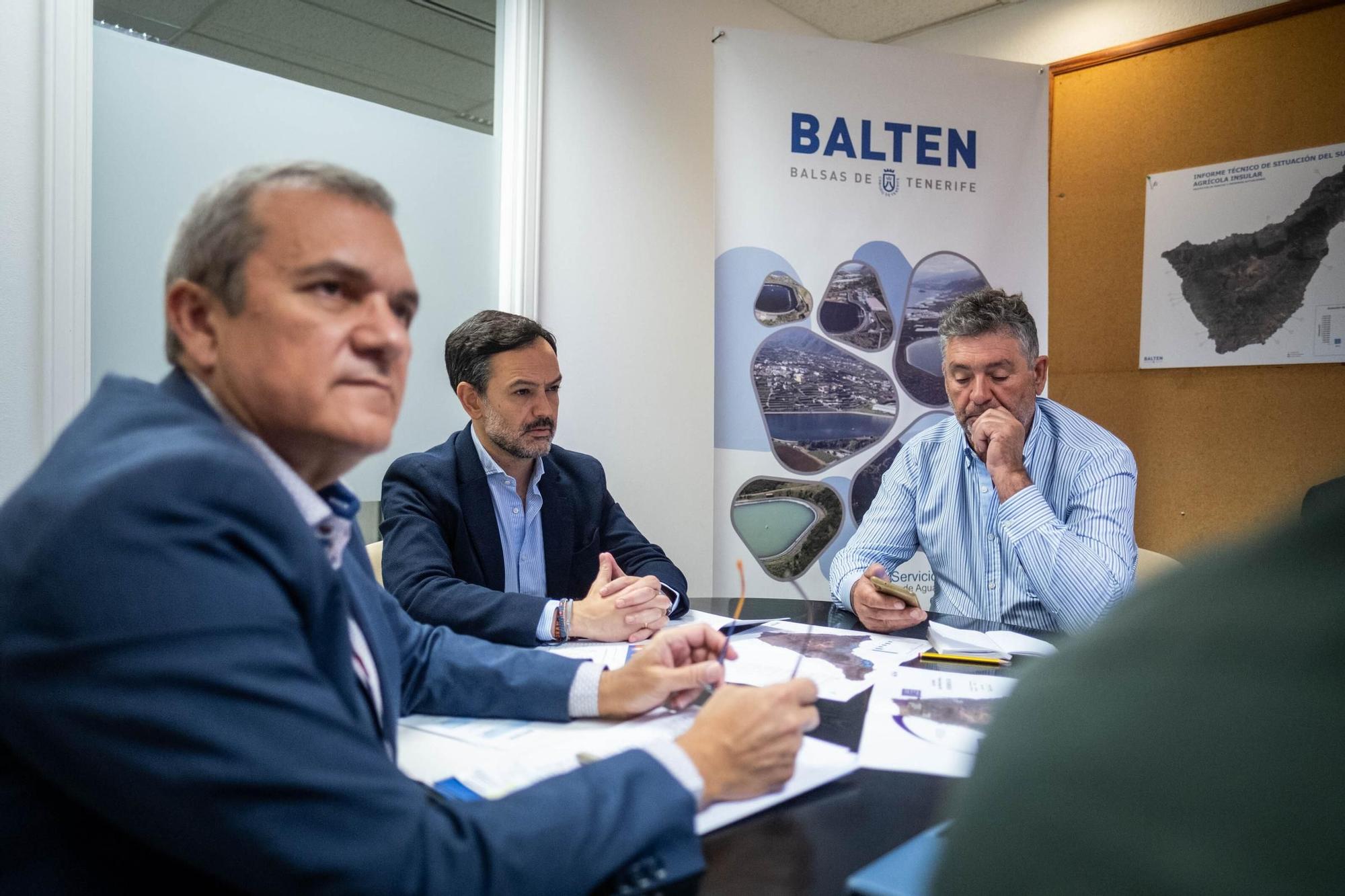 Reunión de los responsables del Cabildo con los representantes de la agricultura y la ganadería de Tenerife sobre medidas para combatir la sequía