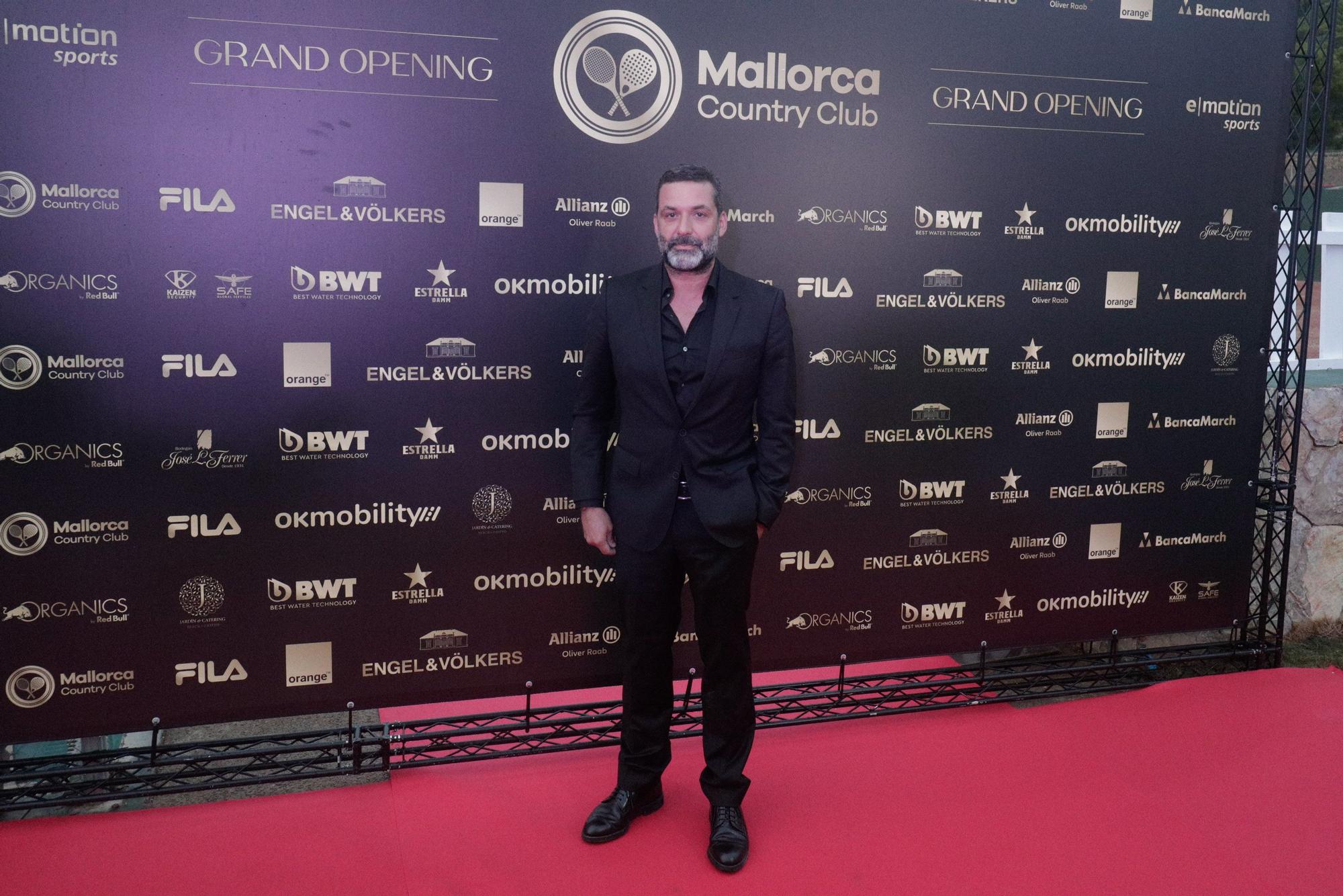 Alberto de Mónaco inaugura en Mallorca un selecto club de tenis