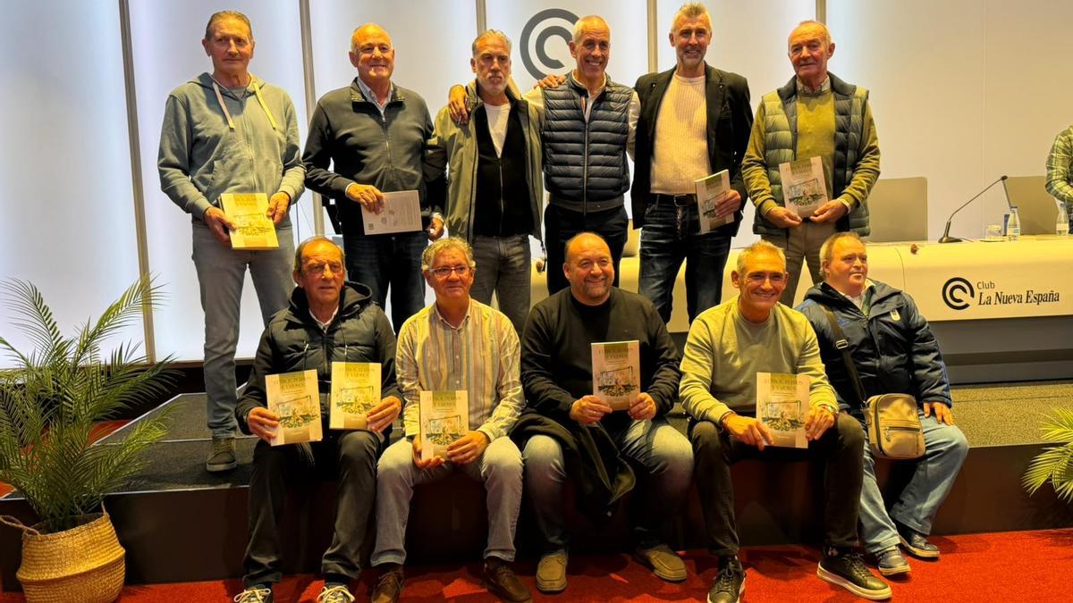 Por la izquierda, arriba: Viti, Manolo Rodríguez (exmédico del Oviedo), Oli, Gorriarán, Jerkan y Vili. Abajo: Vicente, Berto, Simón, Armando y Fer