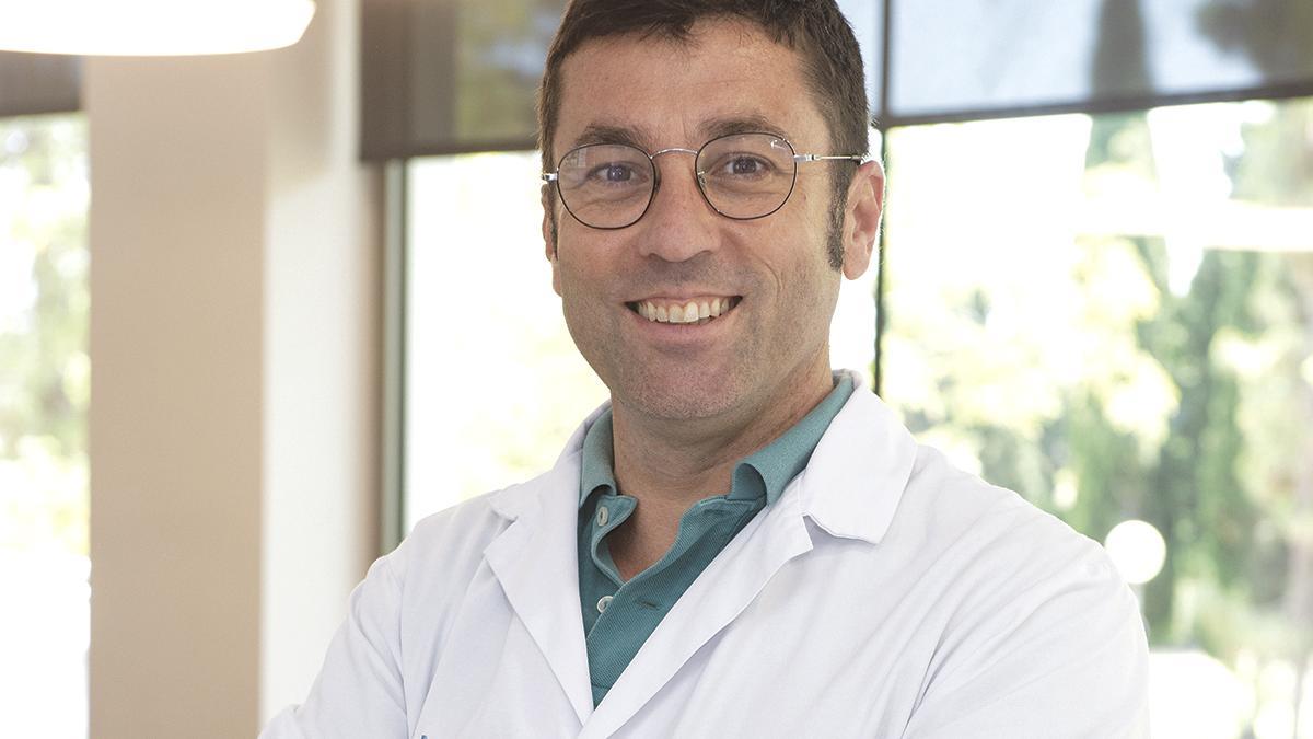 Dr. Fernando Rodríguez ist Spezialist für Fußerkrankungen.