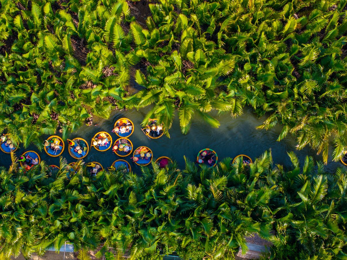 Así son las típicas barcas redondas de pescadores de Hội An.