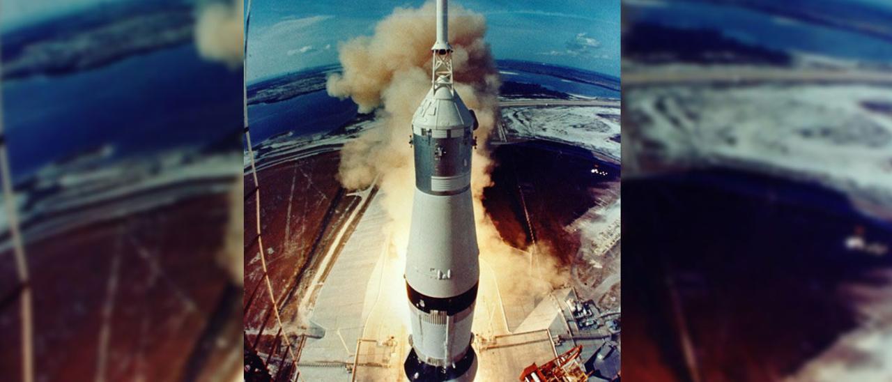 Lanzamiento del cohete que transportaba la cápsula del 'Apolo XI'.