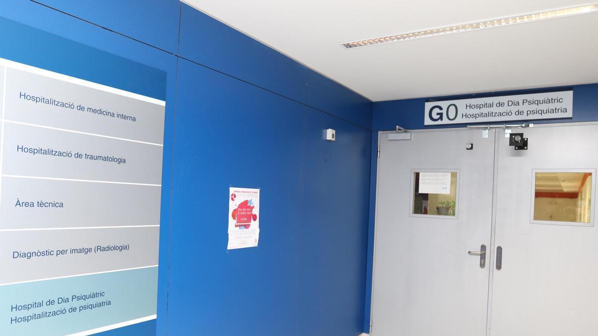 Entrada a la unidad de Psiquiatría del Hospital Can Misses de Ibiza.