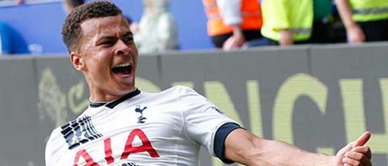 Dele Alli, de ascendencia nigeriana, celebra uno de sus goles de esta temporada. // Premierleague.com