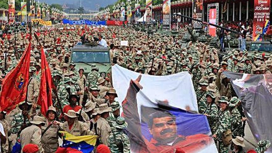 Caracas va acollir una gran desfilada militar.