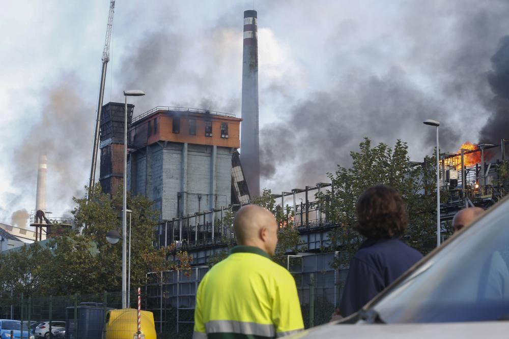 Incendio en la fábrica de coque de Avilés