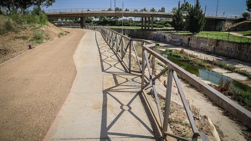 La obra de urbanización de la margen izquierda del río en Badajoz termina este verano