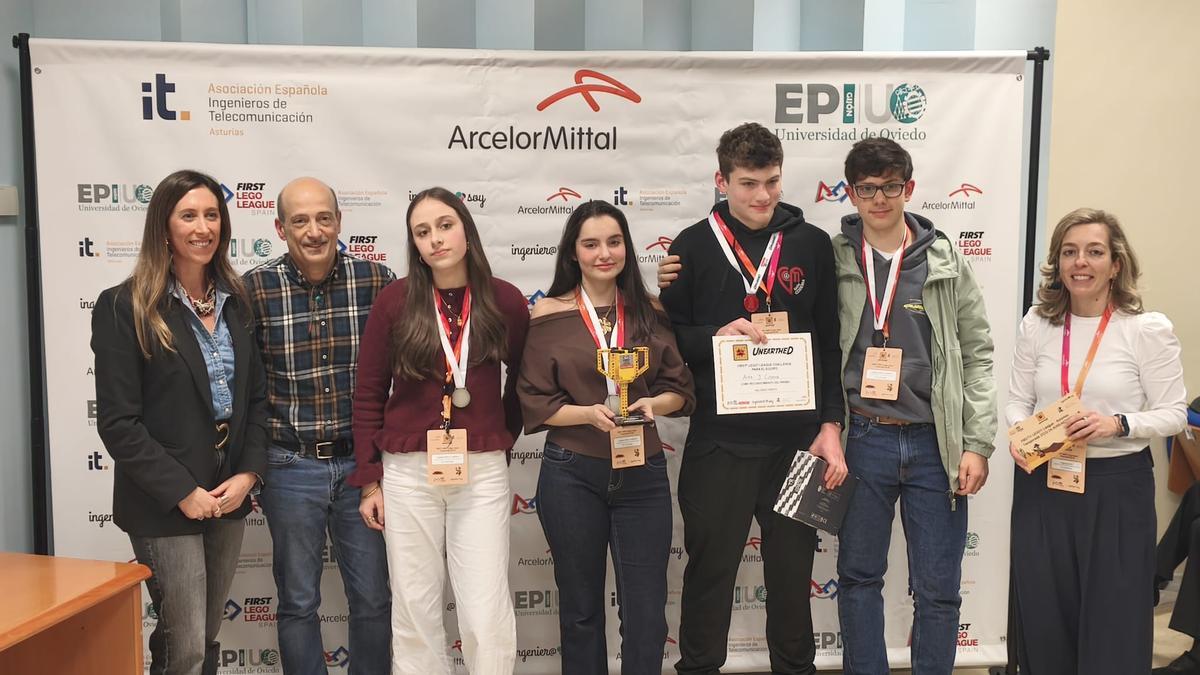 La entrega de premios de la First Lego League, esta mañana, en la Escuela Politécnica de Gijón.
