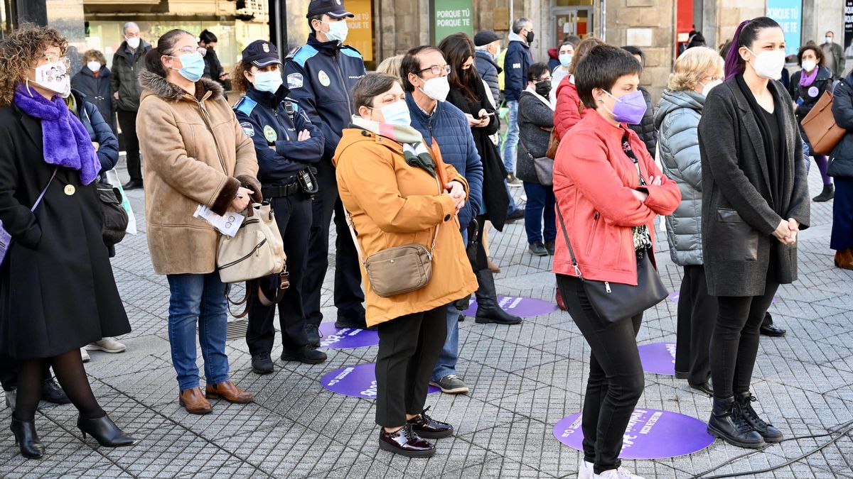 25N: Galicia salió a la calle vestida de morado