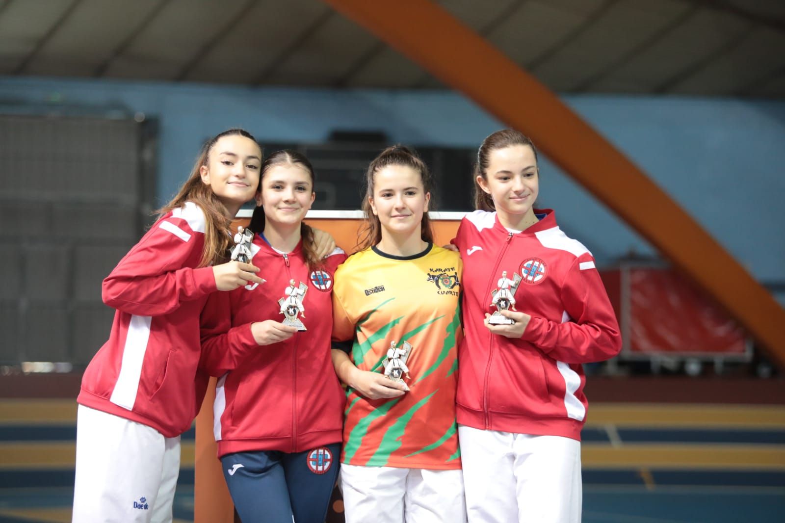 Así se han vivido las finales de la liga Federación Aragonesa de Kárate en el Palacio de los Deportes