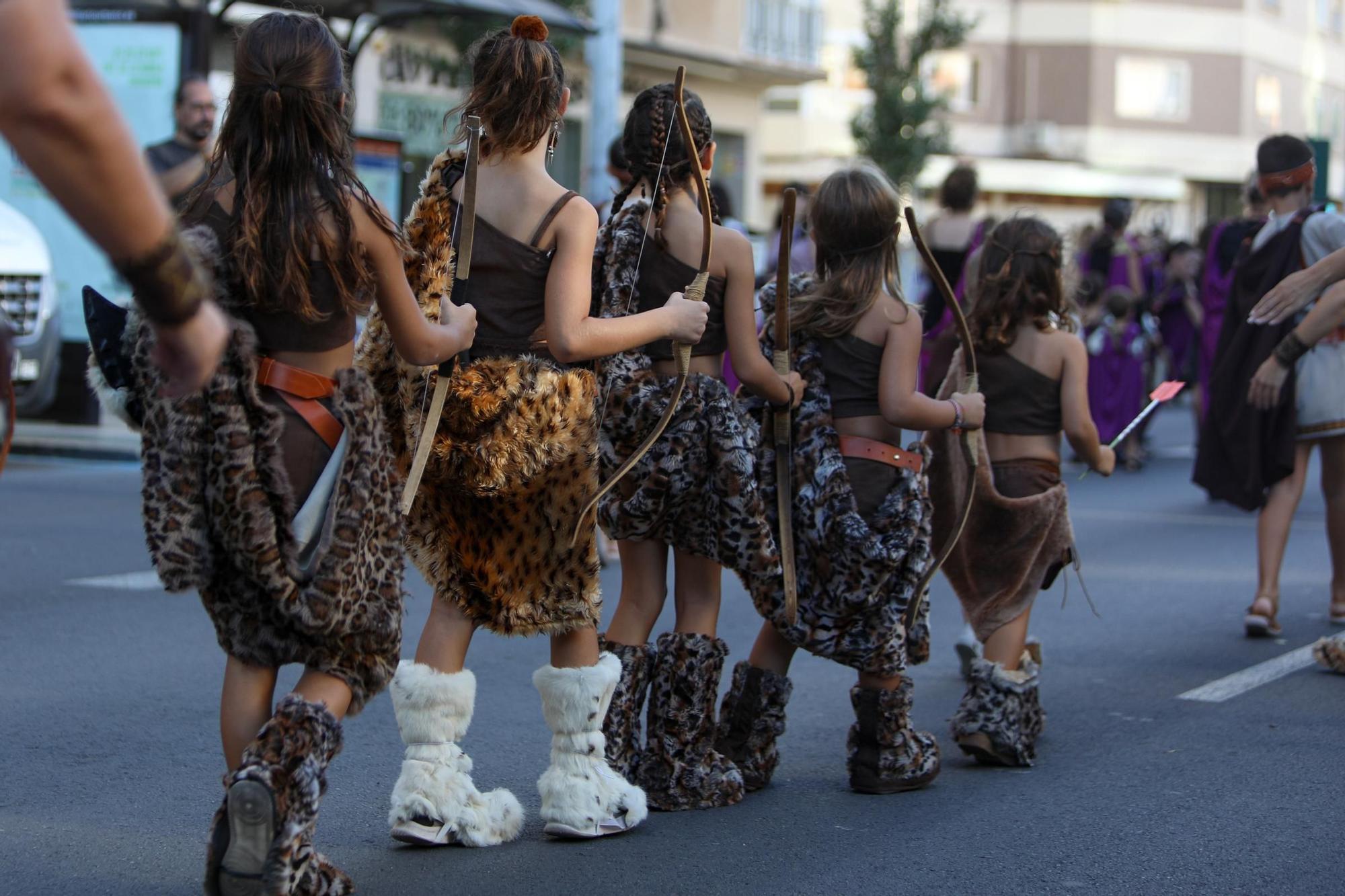 Las imágenes del desfile infantil de Carthagineses y Romanos 2023