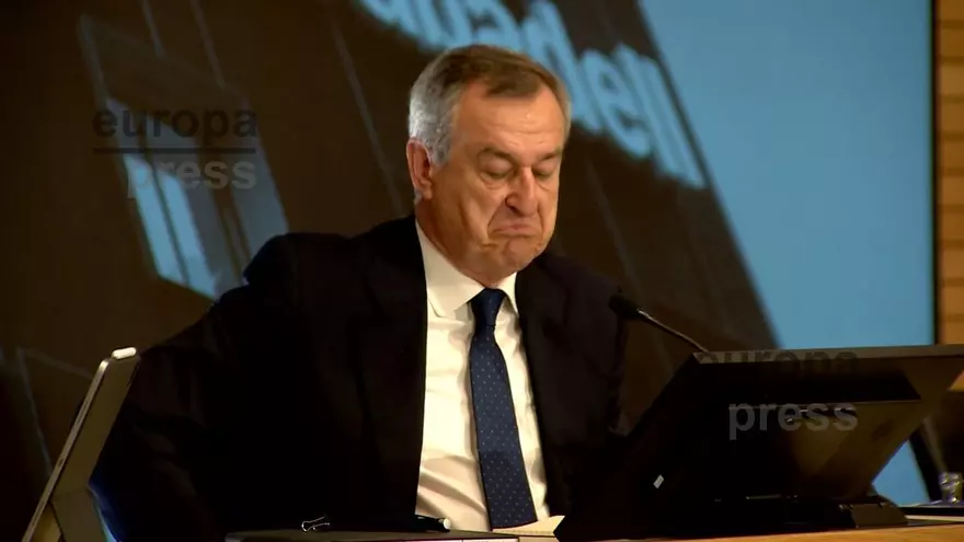 González-Bueno (Banco Sabadell) descarta "completamente" hacer adquisiciones hasta 2027