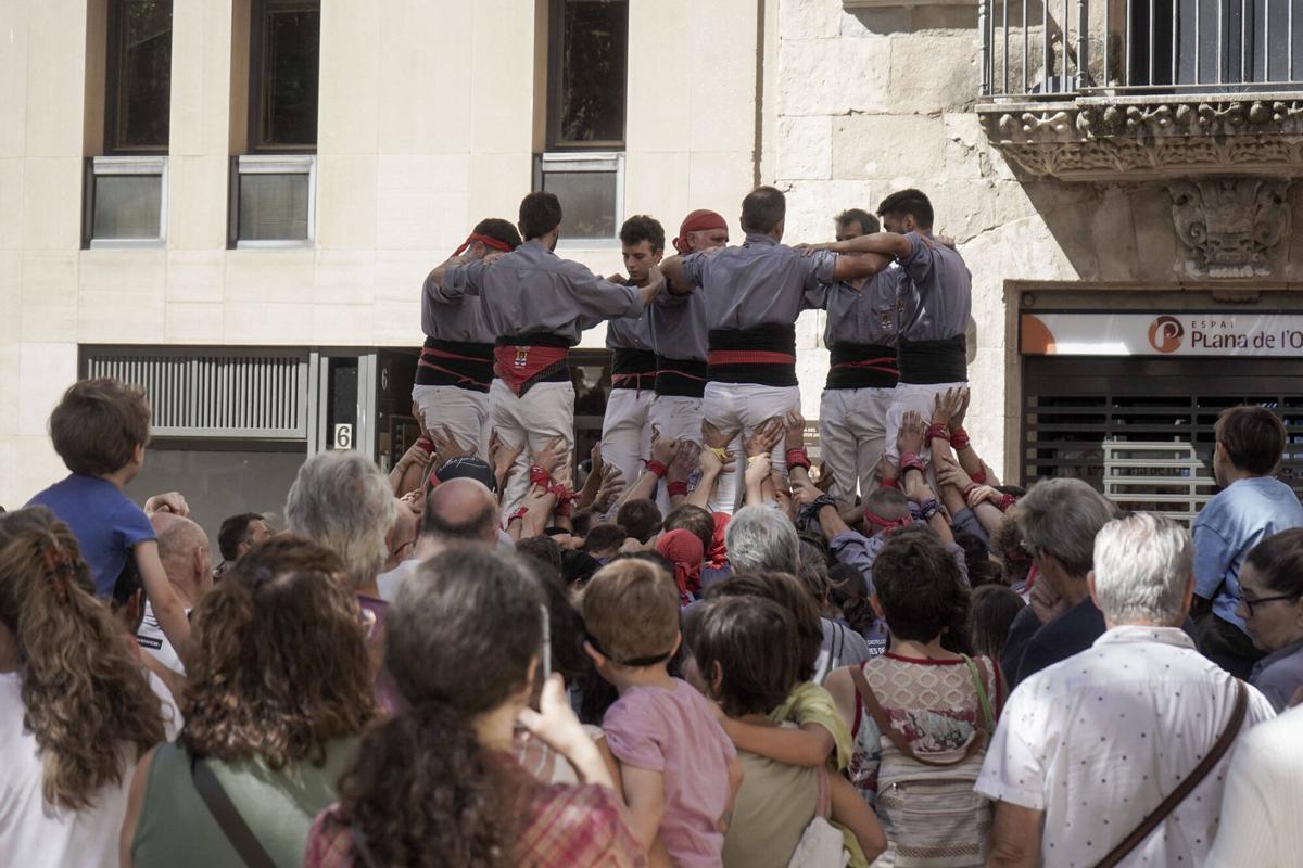 Els Tirallongues fan la millor actuació de la temporada amb el seu tercer 4 de 8 Els Tirallongues fan la millor actuació de la temporada amb el seu tercer 4 de 8