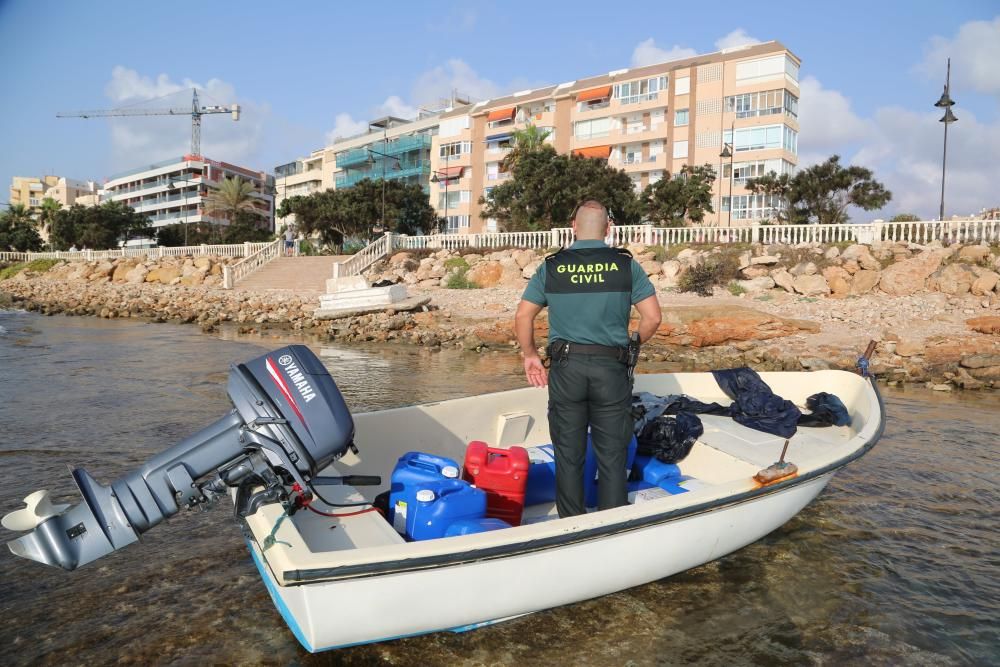 La patera que ha llegado a Torrevieja