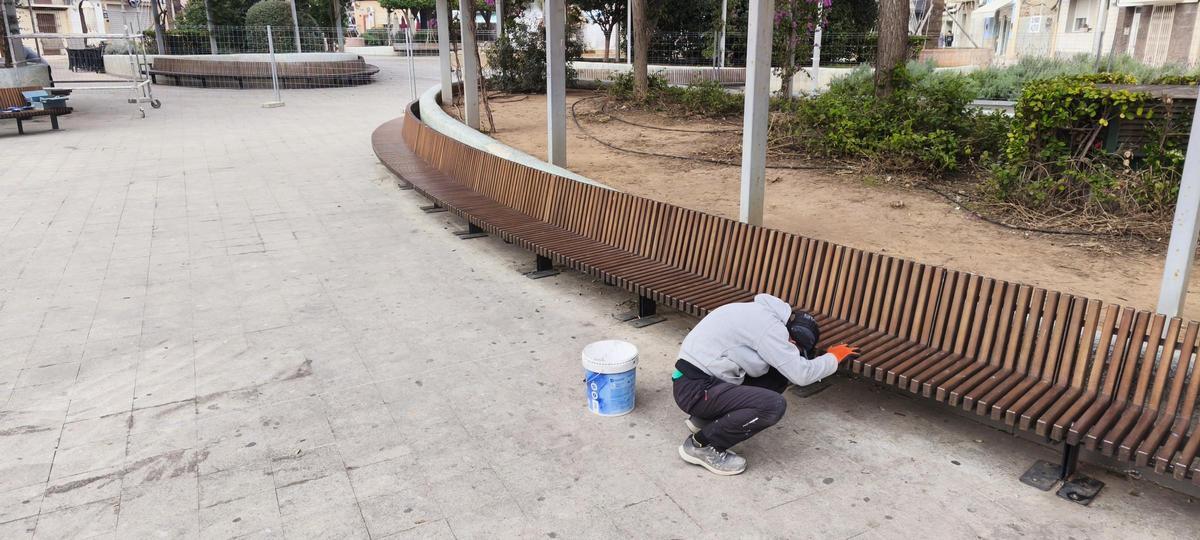 Inicio de las obras en la plaza de la Amera en Vinaròs.