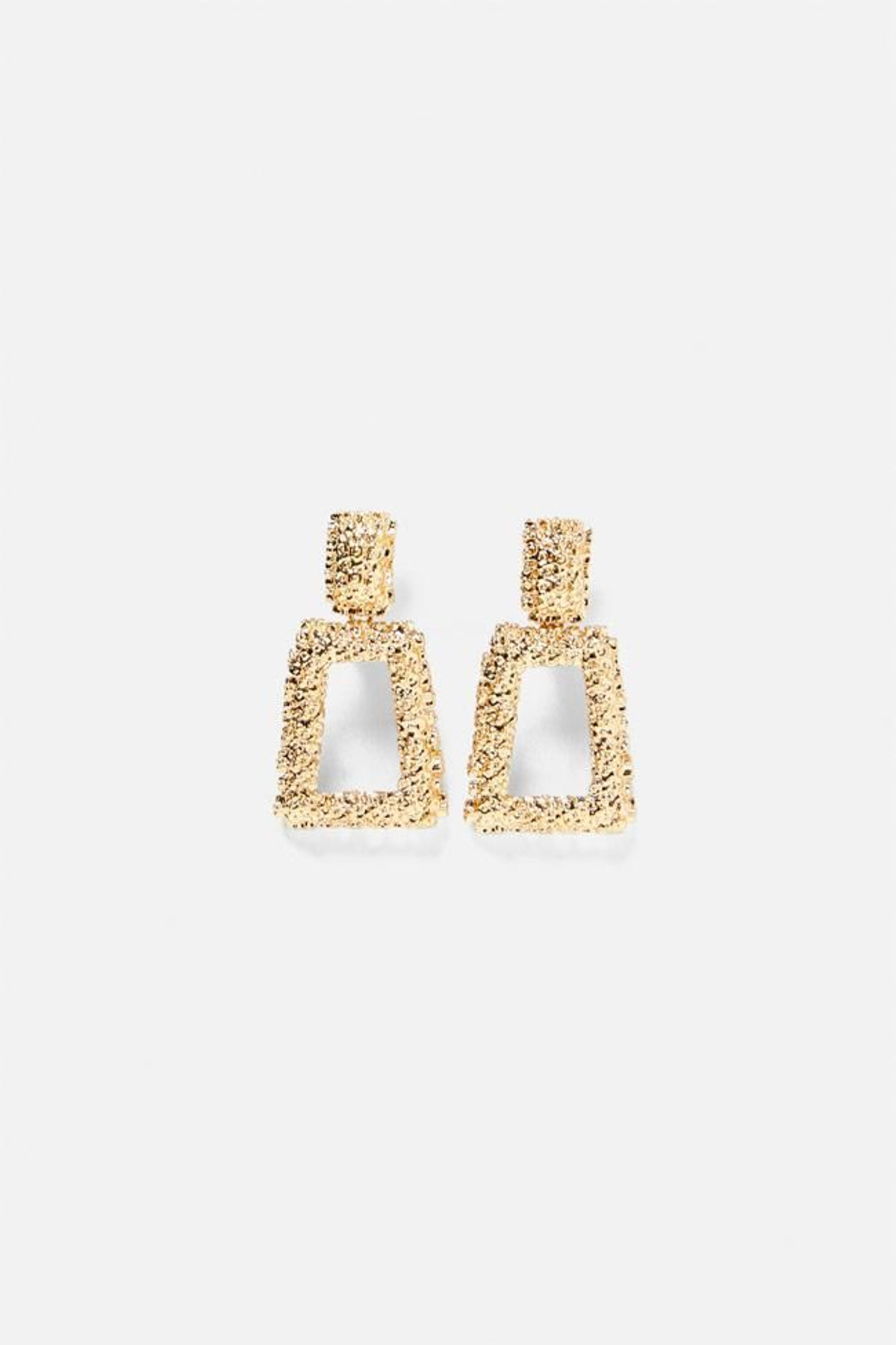 Pendientes geométricos dorados de Zara