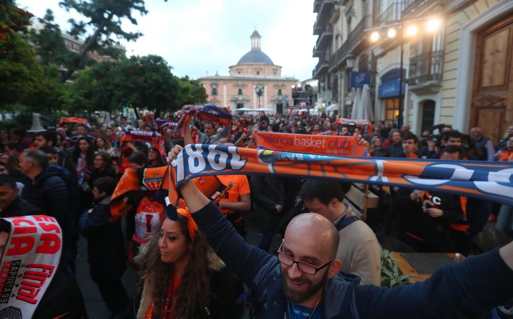 Celebración del triunfo en la Eurocup del Valencia Basket en València