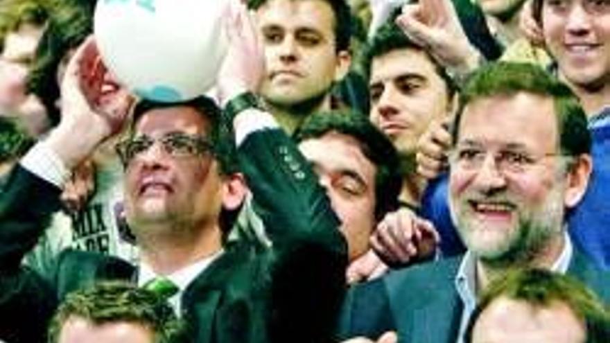 Rajoy: &quot;Cuando uno es capaz de aguantar, al final gana la batalla&quot;