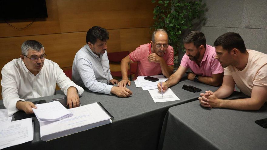 O Salnés cerrará el grifo por las noches si persiste el elevado consumo de agua