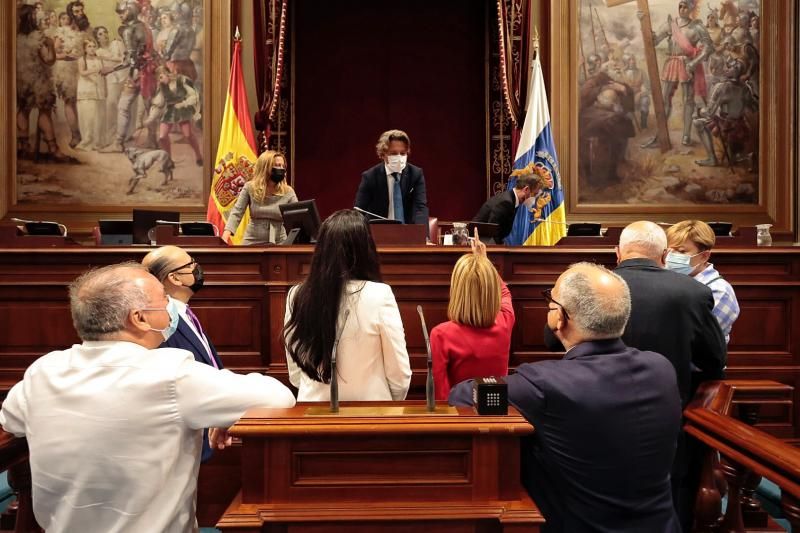 Pleno en el Parlamento de Canarias (13/10/21)