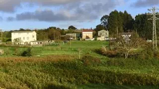 La Xunta promete "compatibilizar" el desarrollo de Monte Mero, en A Coruña, con las viviendas existentes, pero no descarta expropiaciones