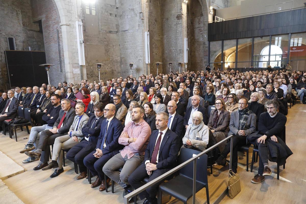 L'Aula Magna Modest Prats plena.
