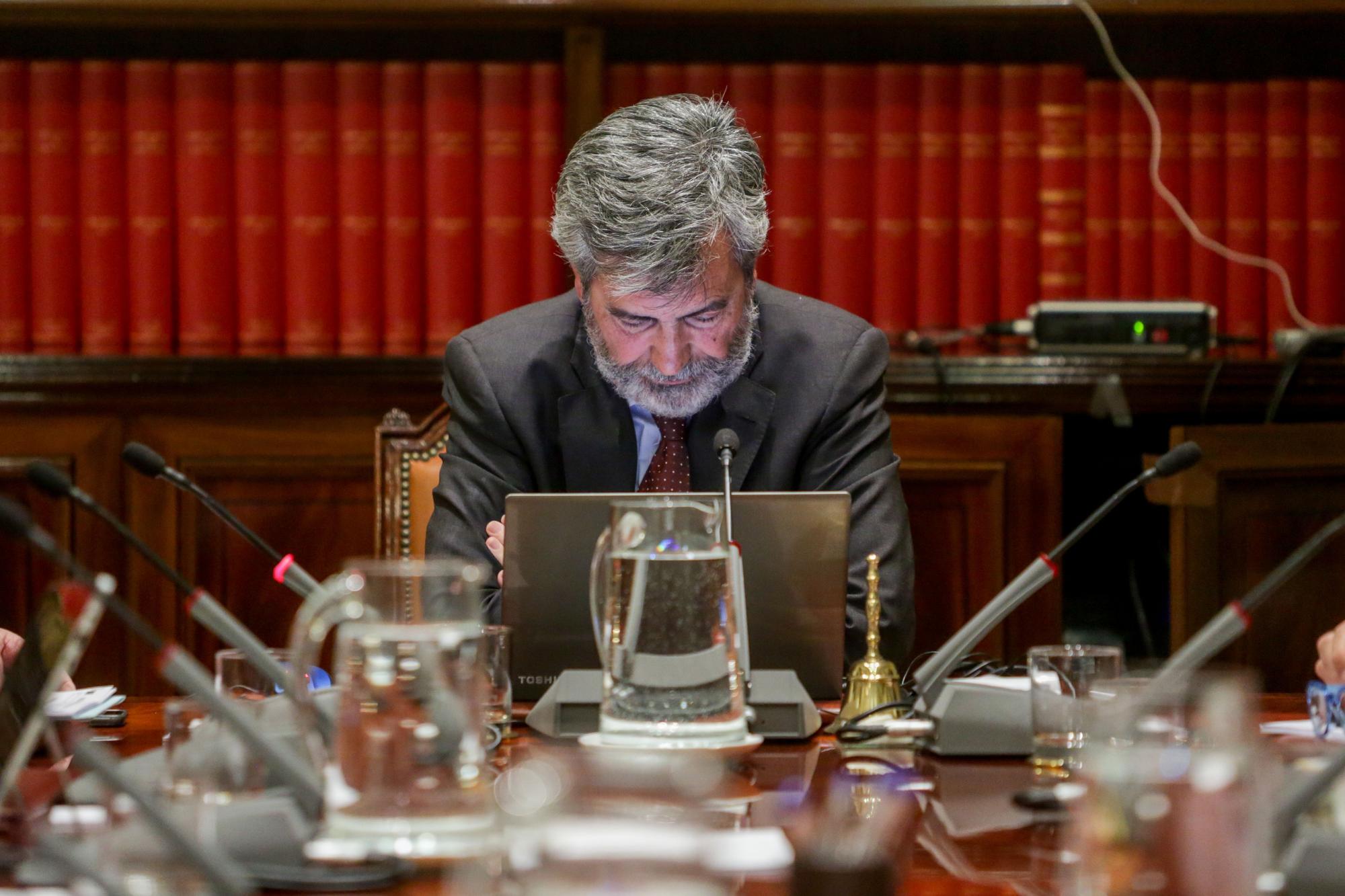 El presidente del Consejo General del Poder Judicial y del Tribunal Supremo (CGPJ), Carlos Lesmes, preside el pleno del CGPJ en Madrid a 16 de enero de 2020.
