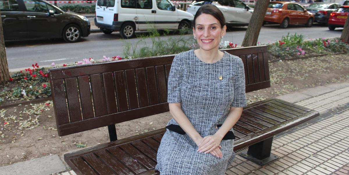 María Tirado Linares està orgullosa de representar el sector de la gaiata 5 Hort dels Corders, amb una comissió que l’abrigalla i l’empenta a la festa.