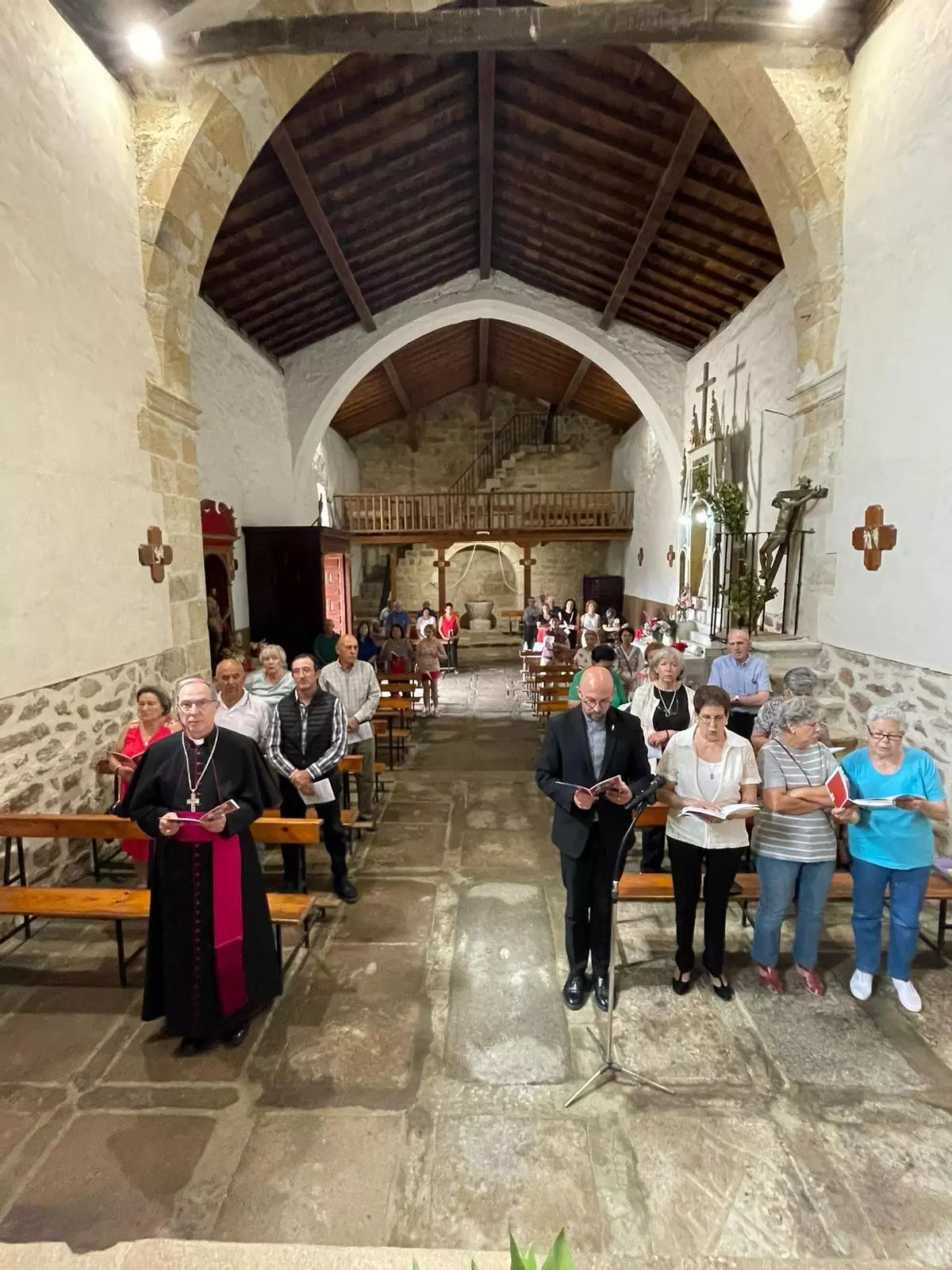 GALERÍA | Encuentro del obispo con jóvenes y mayores en Sayago