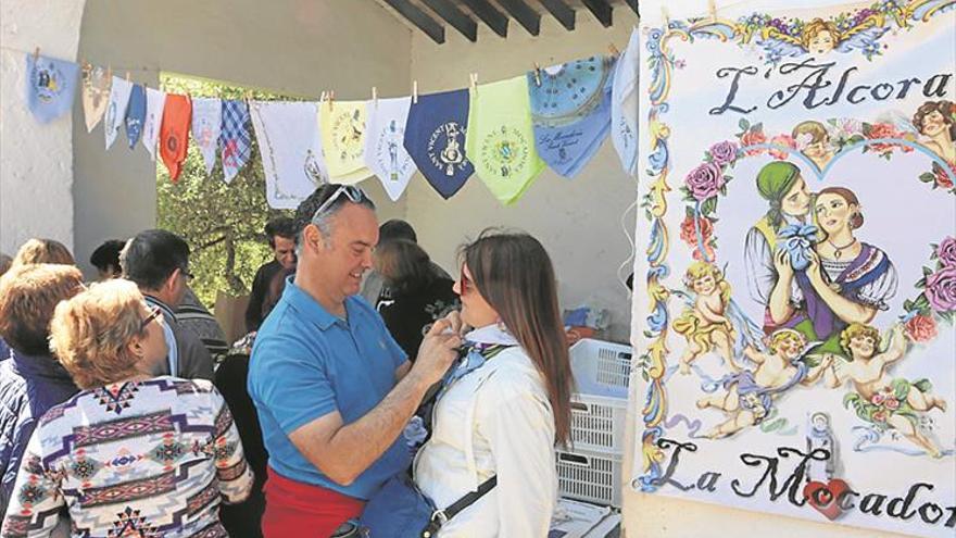 La ‘mocadorà’ y el concierto de la banda, protagonistas en l’Alcora