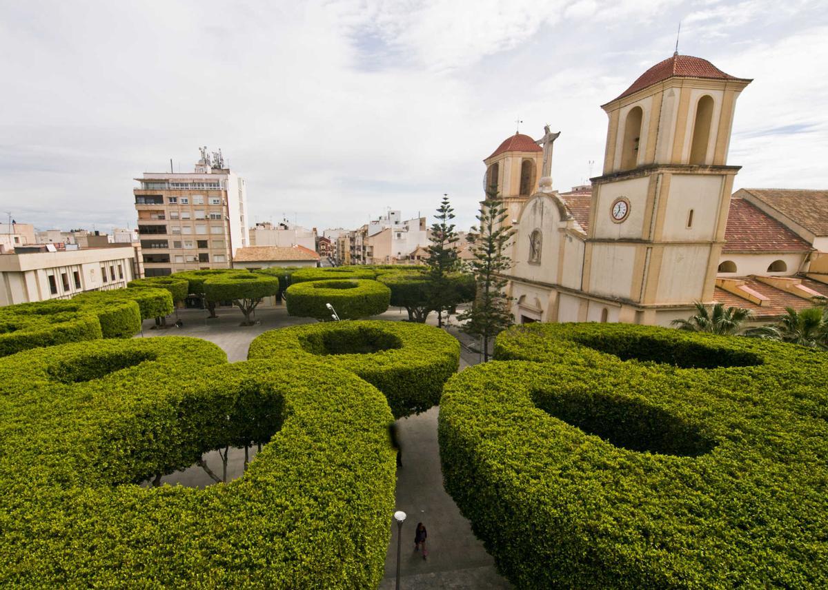 Plaza de la Constitución de Almoradí.