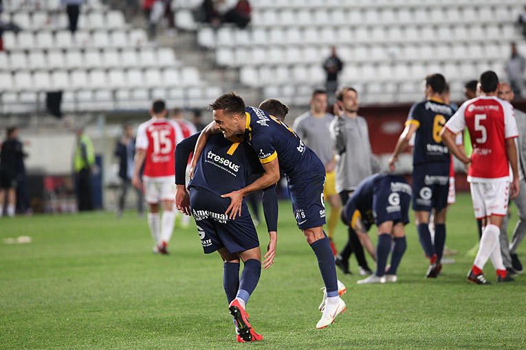 El Real Murcia cae ante el UCAM Murcia en casa