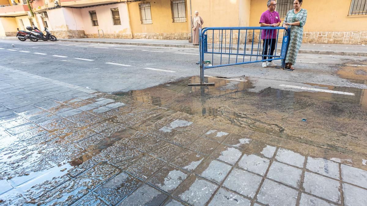 El "agujero negro" de aguas fecales en Virgen del Remedio