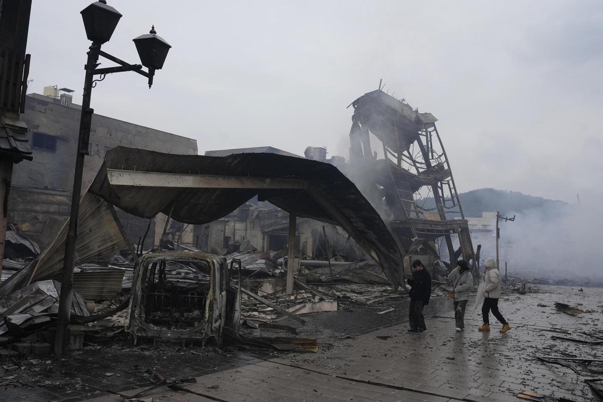 Japón evalúa los desperfectos a causa del terremoto