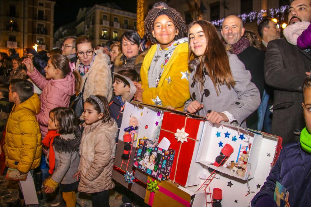 Alcoy recibe al emisario de la ilusión