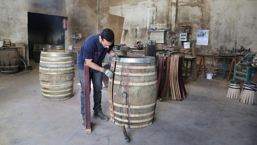 José Gallardo, tonelero y defensor de la fabricación artesana
